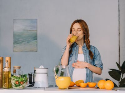 Βιταμίνη C και εγκυμοσύνη: Το θρεπτικό συστατικό που δεν πρέπει να λείπει από τη διατροφή σου