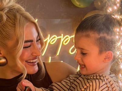 Ιωάννα Τούνη: Πώς αντέδρασε όταν είδε τις βρόμικες κάλτσες του Πάρη μετά το σχολείο