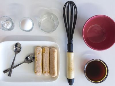 Καρδιές με κρέμα πατισερί και σαβαγιάρ