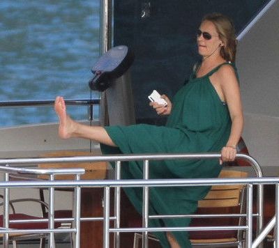 Uma Thurman: Προτιμά τη yoga ως προγεννετική άσκηση