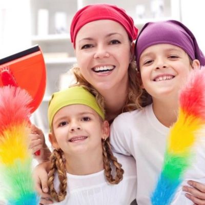 Μικροί βοηθοί στα πόδια σας!