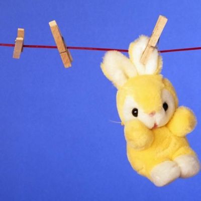 Πώς θα πλύνω τα παιδικά παιχνίδια;