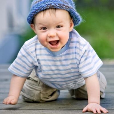 Τα σύγχρονα μωρά μπουσουλάνε;