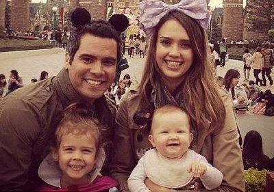 Video: Η Jessica Alba και η συγκίνησή της με τα παιδιά της