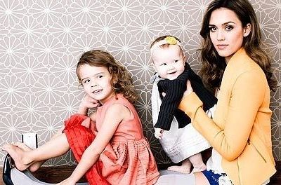 Η Jessica Alba και οι κόρες της σε μια ξεχωριστή φωτογράφηση