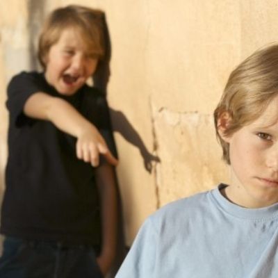 Αντιμετωπίζει το παιδί σας πρόβλημα με μεγαλύτερα παιδιά στο σχολείο;