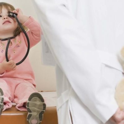 Γιατί πρέπει να επισκεπτόμαστε τον/την παιδίατρο μας