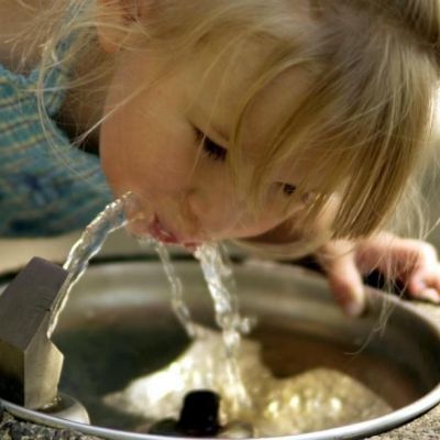 Πίνει αρκετό νερό το παιδί μου;