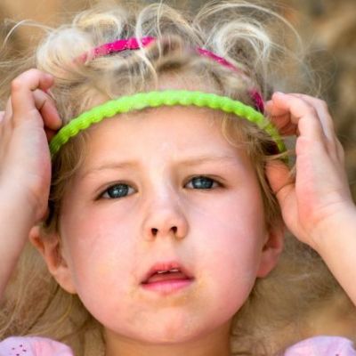 Χειροποίητη  στέκα για τα μαλλιά με τούλι