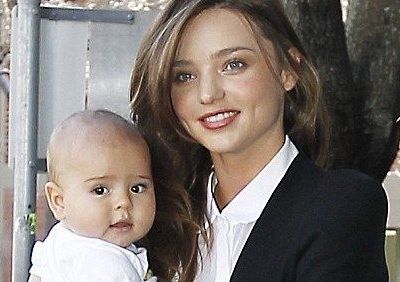 Miranda Kerr: Δεν έκανα ένεση στη γέννα για να μην τρελάνω το γιο μου στα φάρμακα!