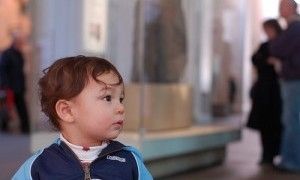Πηγαίνετε το παιδί σας σε ένα μουσείο, όσο μικρό και να είναι!