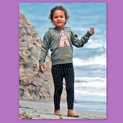 Nahla Aubry: Με ξεχωριστό στιλ και στην παραλία