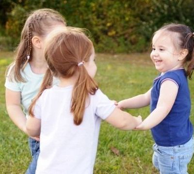 Κανονίστε ημέρες παιχνιδιών για τα παιδιά σας