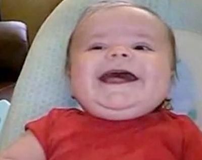 Τα πιο αστεία γέλια μωρών σε ένα βίντεο