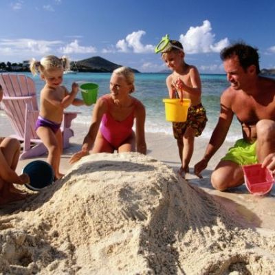 Δημιουργικά παιχνίδια στην παραλία