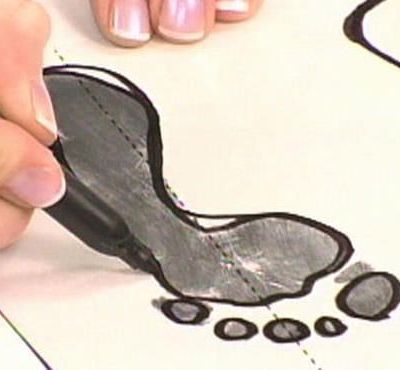 Αποτυπώστε το πατουσάκι του παιδιού σας σε χαρτί