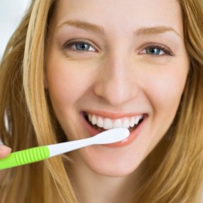 Προστατέψτε τα δόντια και τα ούλα σας κατά τη διάρκεια της εγκυμοσύνης σας