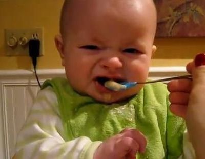 Video: Πόσο μπορεί ένα μωρό να... σιχαίνεται την κρέμα του;