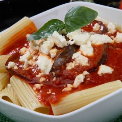 Πένες με μελιτζάνα, ντοματίνια και φέτα!