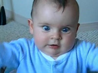 Τι έκανε το μωρό να πάρει αυτήν την φάτσα;