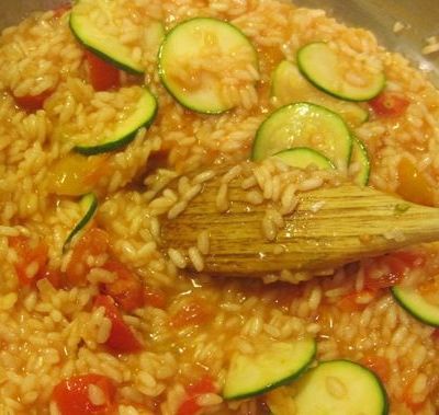 Ριζότο με ντοματάκια και κολοκύθι