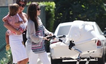 Πόσα καροτσάκια έχει η Kourtney Kardashian;