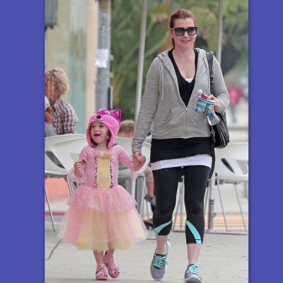 Η κόρη της Alyson Hannigan πάει για frozen yogurt με την tutu της