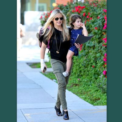 Sara Michelle Gellar: Δείτε την τρεις εβδομάδες μετά τη γέννα
