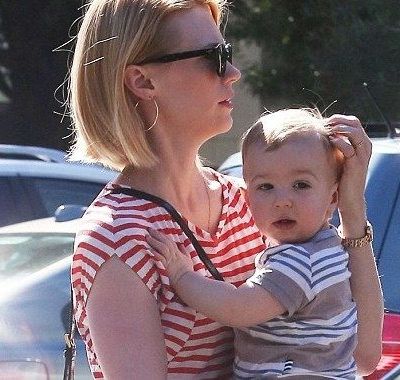 January Jones – Xander: Μαμά και γιος στις ρίγες