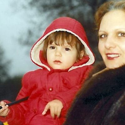 Θέλξη: «Πόσο ασφάλεια νιώθω μέσα στην αγκαλιά της μαμάς μου!»