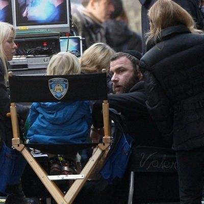 Naomi Watts: Στα πλατό της ταινίας του Liev Schreiber με το γιο της