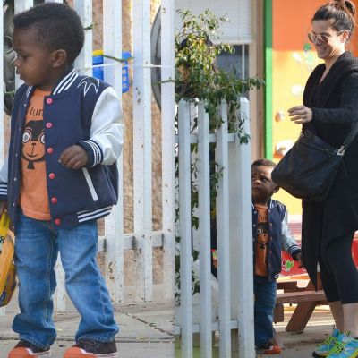 Το casual στιλ του γιου της Sandra Bullock