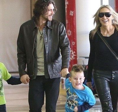 Sharon Stone: Χριστουγεννιάτικη εξόρμηση για την ηθοποιό, τους γιους της και το νεαρό της σύντροφο