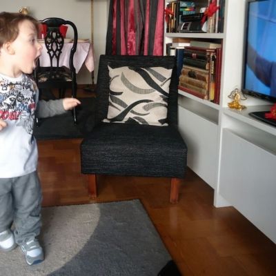 ΩΩΩΩ στην Ελένη χορεύουν! Κι εγώ θέλω!