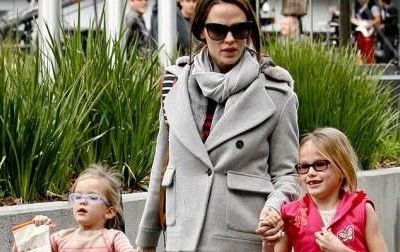 Jennifer Garner: Ανακηρύχτηκε μαμά της χρονιάς