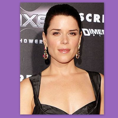Neve Campbell: Γιατί έδωσε το όνομα Caspian στο γιο της