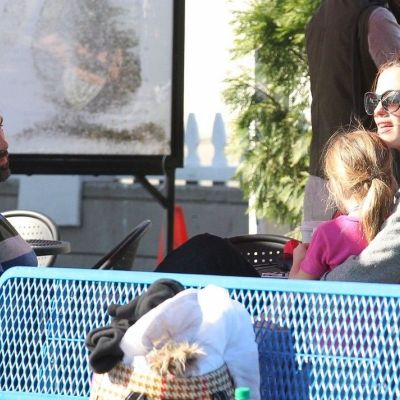 Ben Affleck – Jennifer Garner: Άρχισαν τη χρονιά με οικογενειακή εξόρμηση για πατινάζ