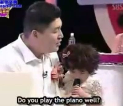 Το τυφλό κοριτσάκι που έκανε μια χώρα να "λυγίσει"