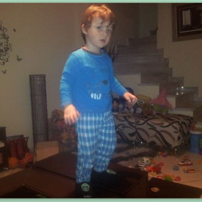 Έβαλα πυτζάμες και παντόφλες. Να μείνω λίγο ακόμα ξύπνιος;