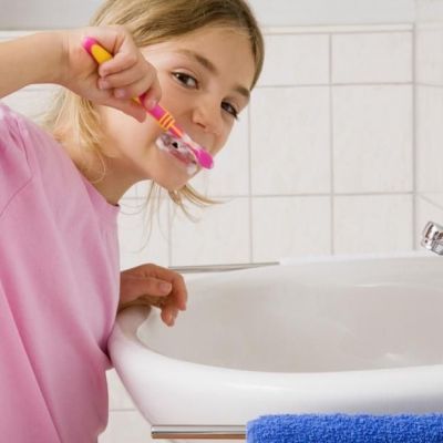 5 τρόποι για να κρατήσετε τα δόντια του παιδιού σας υγιή!