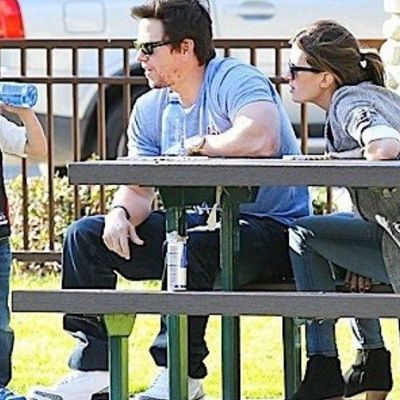 Ο Mark Wahlberg θαυμάζει τις μπασκετικές ικανότητες του γιου του