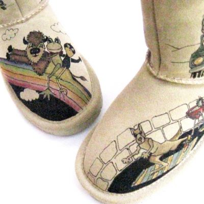 Χειροποίητες ζωγραφισμένες μπότες για ξεχωριστά πιτσιρίκια!