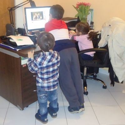 Έλα βάλε κανά τραγούδι να χορέψουμε!