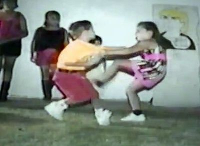 Παιδικές... κλωτσοπατινάδες!