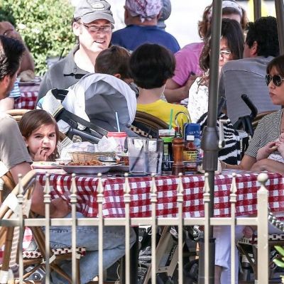 Ενώ η Kim περιμένει να γίνει μητέρα η Kourtney Kardashian απολαμβάνει την οικογενειακή ζωή!