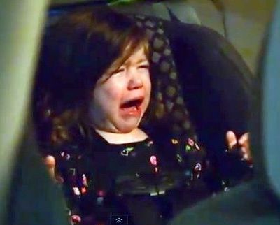 Δεν φαντάζεστε γιατί έχει φρικάρει αυτή η πιτσιρίκα!