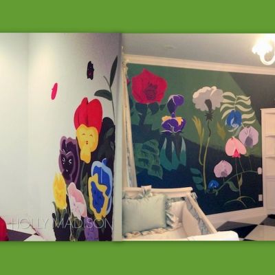 Η Holly Madison έφτιαξε μόνη της το δωμάτιο της κόρης της!