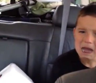 Κι όμως υπάρχει παιδί που δεν θέλει να πάει στην Disneyland! Δείτε το!