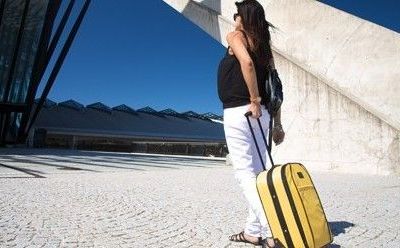 Εγκυμοσύνη και αεροπλάνο: Μπορώ να ταξιδέψω;