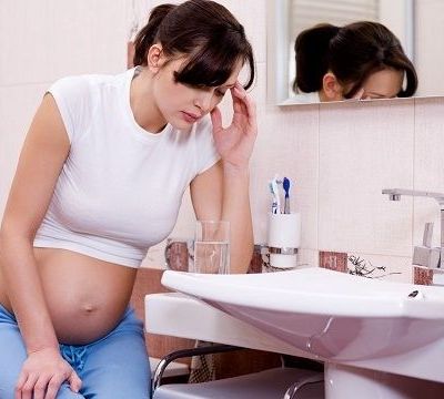 Ναυτία, εμετοί, δυσκοιλιότητα: Οι συνήθεις διαταραχές της εγκυμοσύνης και πώς να τις αντιμετωπίσετε